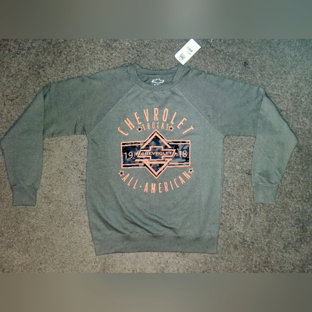 Small Sweatshirt  Chevrolet Official  Licensed product.